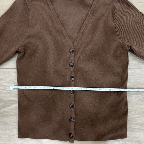 Brandy Melville Button-Up V-Neck Ribbed Brown Cardigan Sweater - Picture 4 of 5